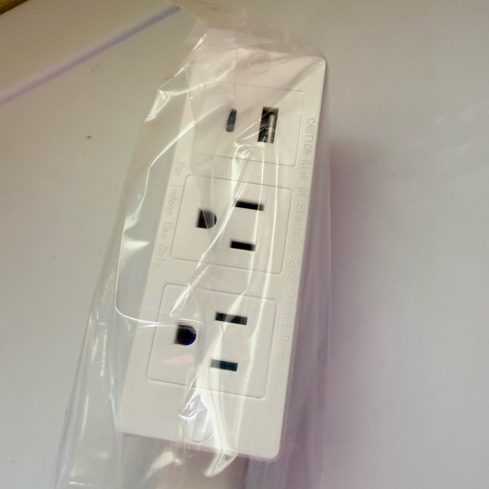 EZ Outlet Electrical Extender - Picture 3 of 7